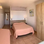 Hotel Alata מלון Alata