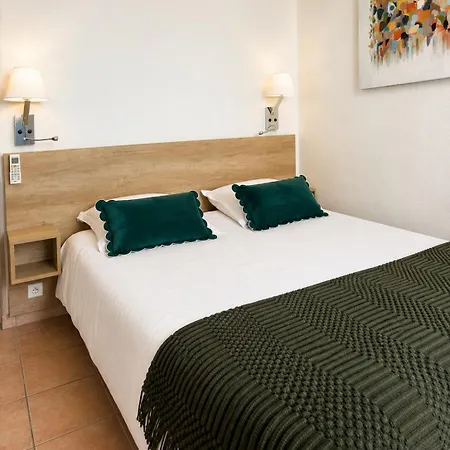 فندق Hotel Alata 2*